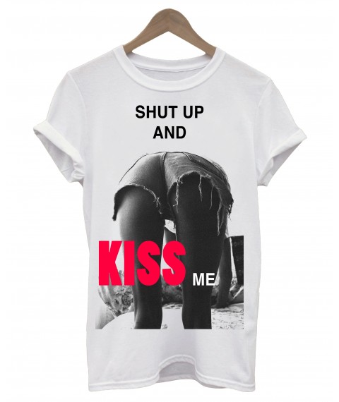 Women's Kiss me t-shirt