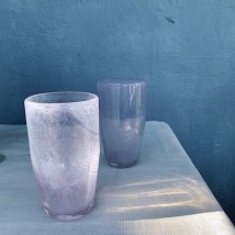 Rosa Glas aus gehärtetem Glas