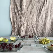 Gebackene transparente Weinflasche mit Griff