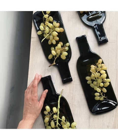 Спечена оливкова винна пляшка
