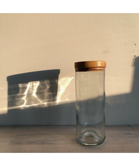 The jar is transparent, 600 ml