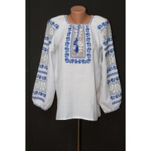  Women's shirt embroidered with thread.