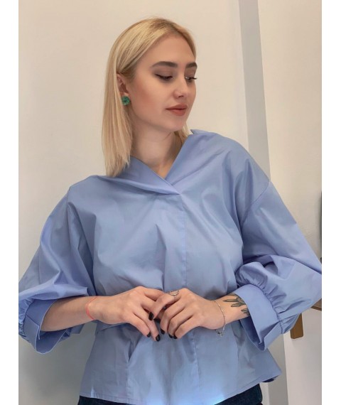 Рубашка женская базовая коттоновая с пуговицами голубая на стойку Modna KAZKA MKAD7479-12