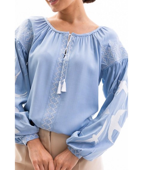 Вышиванка женская с ласточками на рукавах гладью голубая Modna KAZKA MKAR46555-1