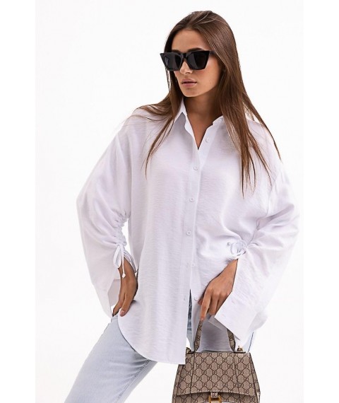 Рубашка женская базовая оверсайз жатая белая Modna KAZKA MKAR32781-1