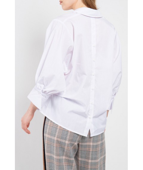 Рубашка женская белая базовая коттоновая с пуговицами дизайнерская  Modna KAZKA MKAD7467-01