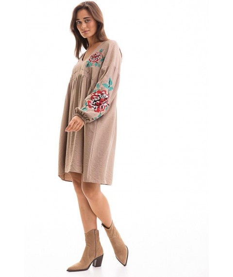 Платье-вышиванка женское с цветами оверсайз бежевое Modna KAZKA MKAR46628-1 Повседневное платье, ONESIZE
