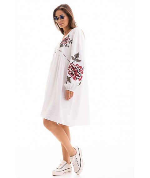 Платье-вышиванка женское с цветами оверсайз молочное Modna KAZKA MKAR46628-2 ONESIZE