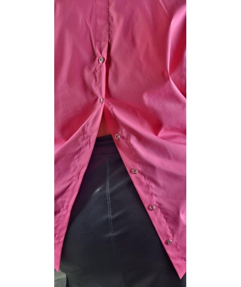 Рубашка женская базовая коттоновая с пуговицами на стойку малиновая Modna KAZKA MKAD7479-09