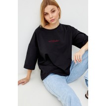 Женская базовая футболка с вышитой надписью черная Modna KAZKA MKRM4066-3 48-50