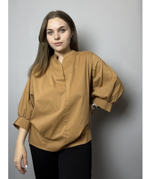 Рубашка женская базовая коттоновая с пуговицами на стойку кофе Modna KAZKA MKAD7479-14