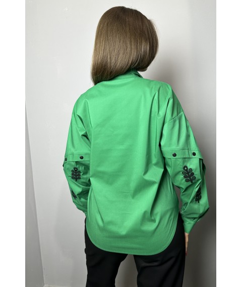 Рубашка женская элегантная с вышивкой зеленая Modna KAZKA MKRM4134-1 48