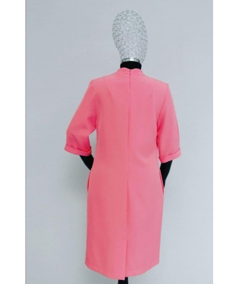 Платье женское дизайнерское кораловое с украшением Грета за колено Modna KAZKA MKSH1994 50