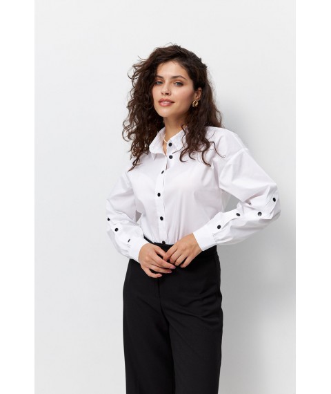 Женская рубашка с контрастным пуговицами в белом цвете Modna KAZKA 4135-1 46