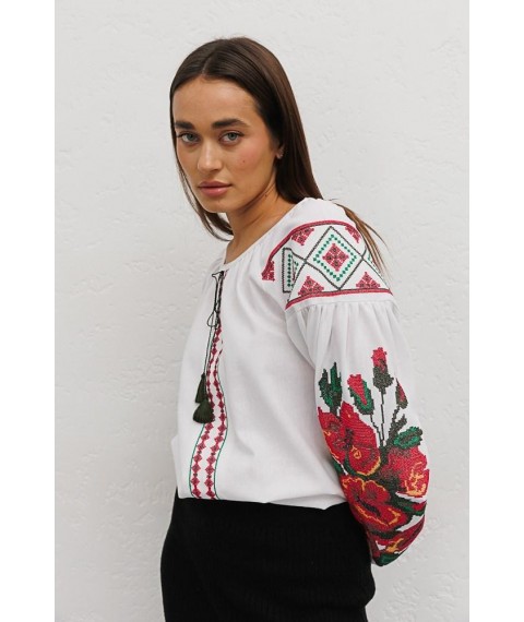 Женская вышиванка белая с маками хрестиком на рукавах Modna KAZKA MKAR35039-2 42
