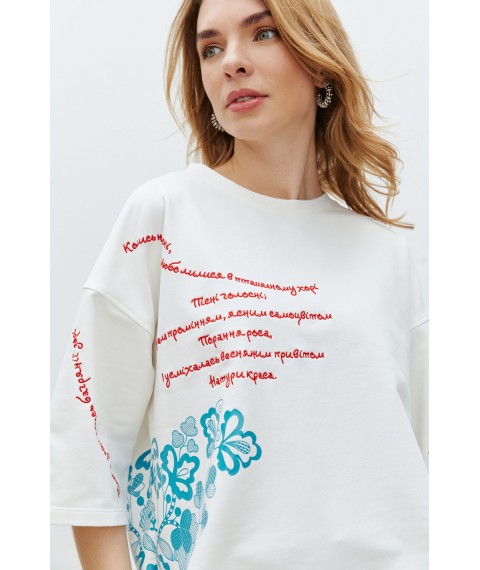 Женская базовая футболка с вышитой надписью молочная Modna KAZKA MKRM4090-2 48-50