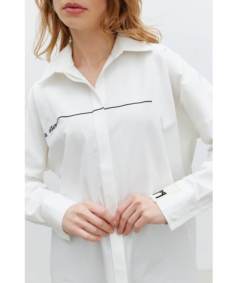 Женская рубашка с вышитой надписью в молочном цвете Modna KAZKA MKRM4171-1 42