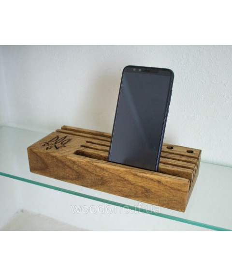 Organizer stand for phone
