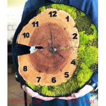 Часы в металлической ободке и мха (диаметр 45-50 см)