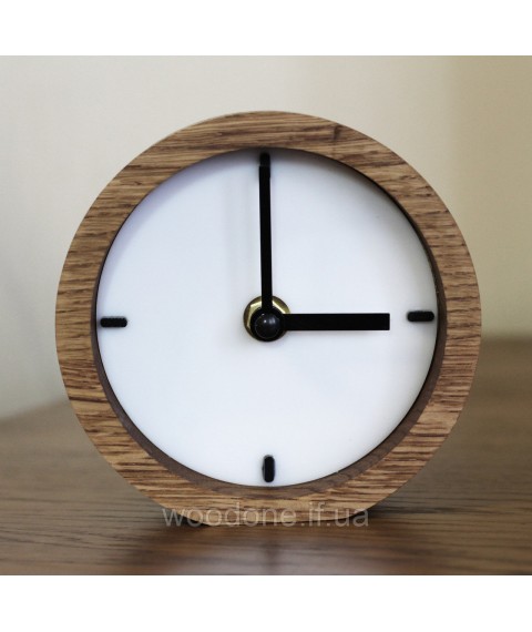 Часы дизайнерские с дерева и акрыла (12*12*4 см)