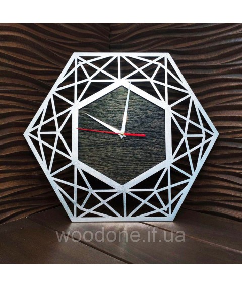 Часы с ефектом серебра