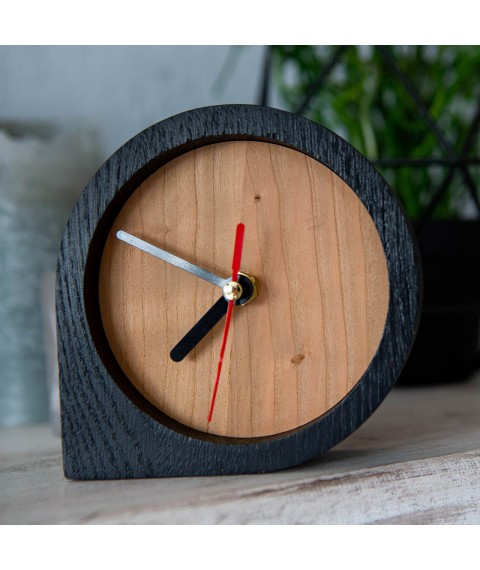 Uhr aus Holz und Acryl