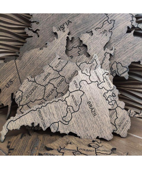 Карта мира из дерева дуб