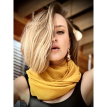 Желтый шарф-хомут женский из льна тонкий