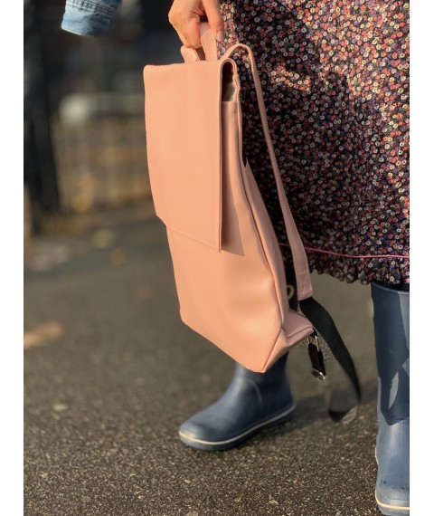 Рюкзак жіночий з клапаном великий міський непромокаємий з екокожі пудровий