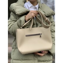 Women's beige medium urban bag made of eco-leather