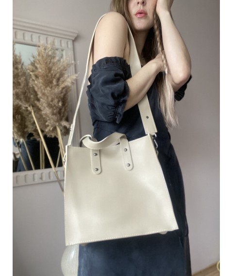 Große Einkaufstasche für Damen mit einem Reißverschluss aus beiger Creme aus Öko-Leder