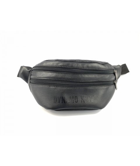 Tailoring of fanny packs of bananas with the logo of the eco-leather campaign