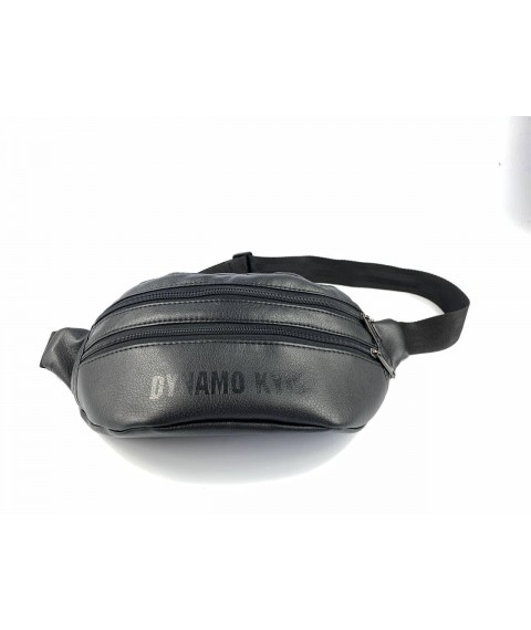 Tailoring of fanny packs of bananas with the logo of the eco-leather campaign