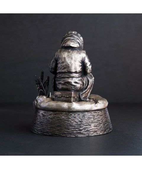 Серебряная фигура "Рыбак" ручной работы 23134 Онікс