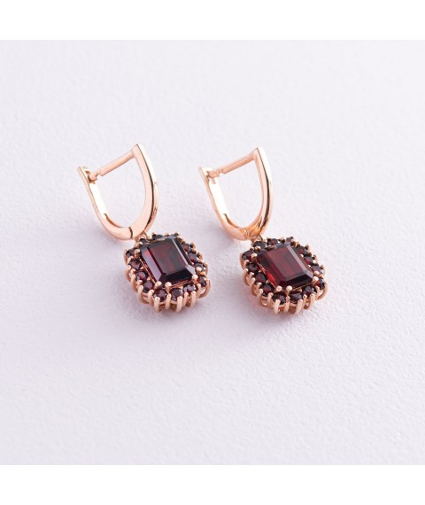 Gold earrings with pyrope (garnet) s04162 Onyx