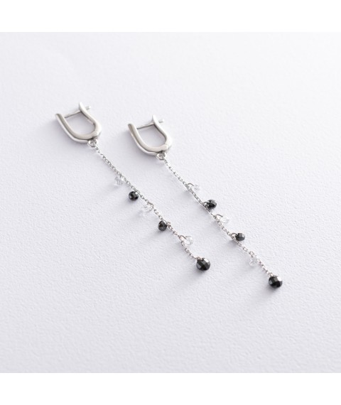 Срібні сережки з чорними і білими фіанітами 122853 Онікс