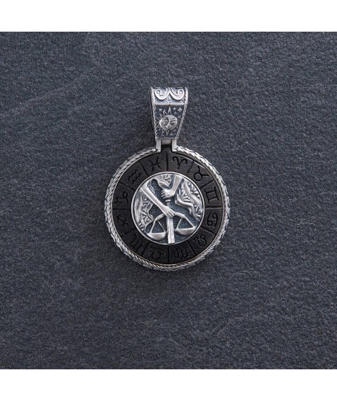 Срібний кулон "Знак зодіаку Терези" з ебеном 1041терези Онікс