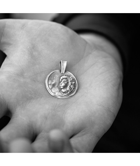 Silver pendant "Zodiac sign Leo" 133221lev Onyx