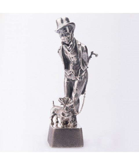 Серебряная фигура ручной работы "Франт с собачкой" сер00010 Онікс
