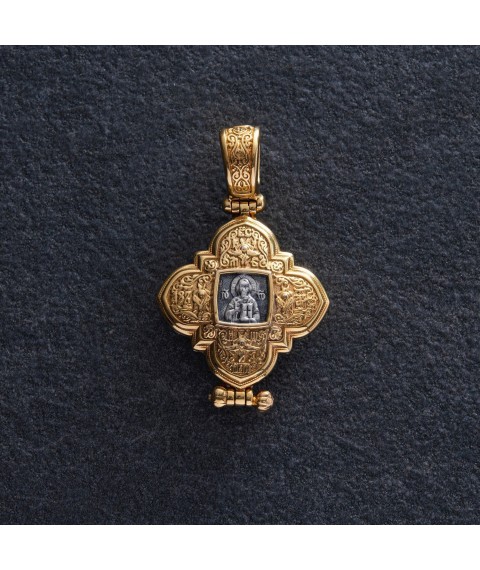 Silver reliquary with gilding 132355 Onyx