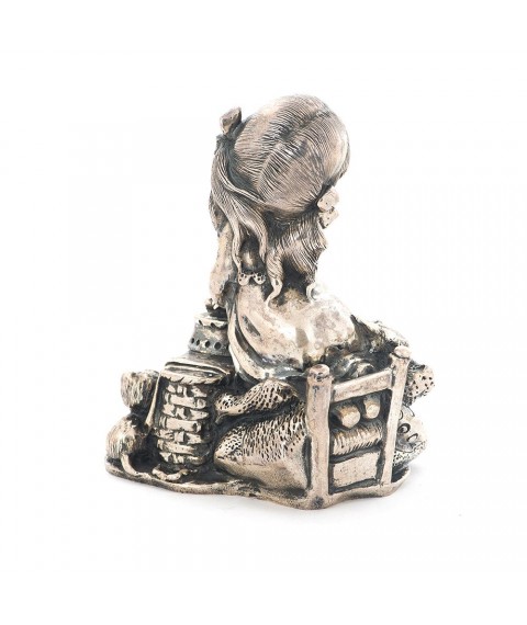 Серебряная фигура ручной работы "Маленькая девочка" сер00056 Онікс