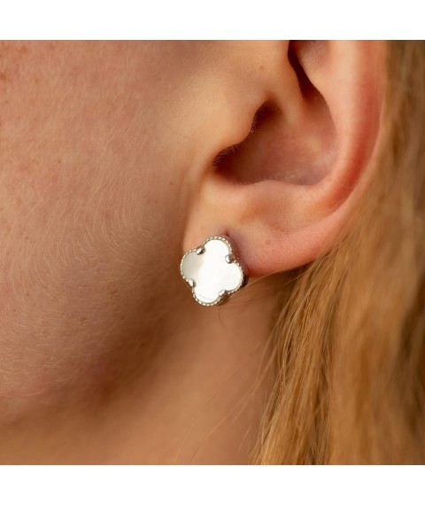 Silver earrings "Clover" with mother of pearl 122002 Onyx