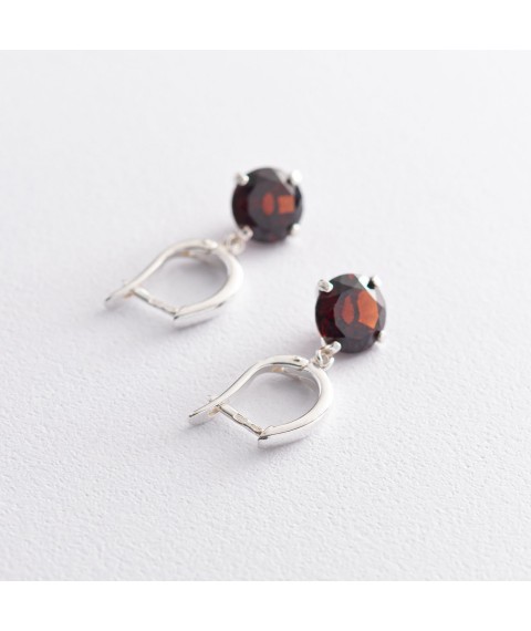Silver earrings "Attraction" with synthetic. pyrope 122856 Onyx