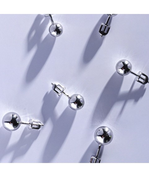 Сережки - пусети "Кульки" у білому золоті (0.7 см) с08057 Онікс