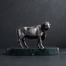 Серебряная фигура "Бык" ручной работы 23108 Онікс