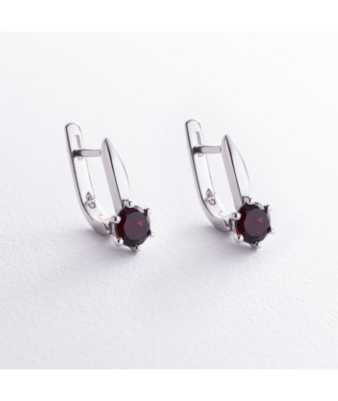 Silver earrings with pyropes GS-02-017-41 Onyx