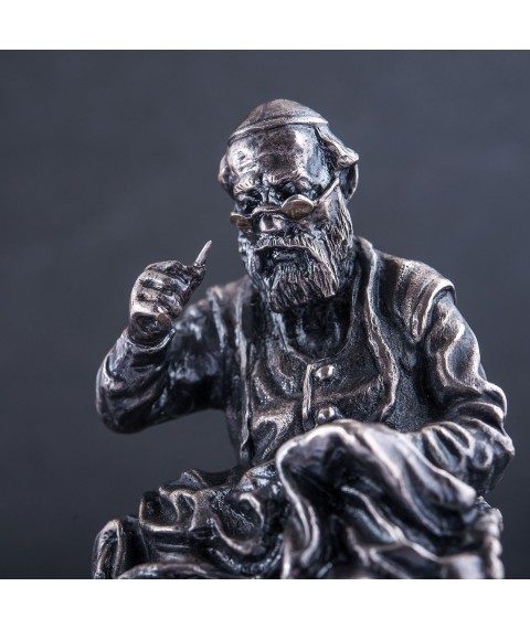 Handmade silver figure "Jewish tailor with glasses at work" ser00050 Onix