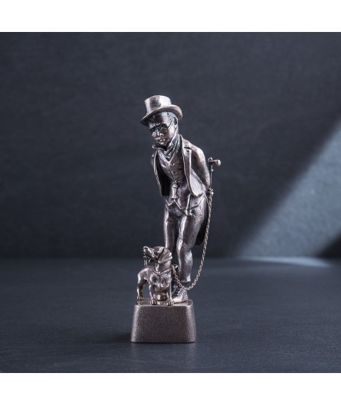 Серебряная фигура ручной работы "Франт с собачкой" сер00010 Онікс