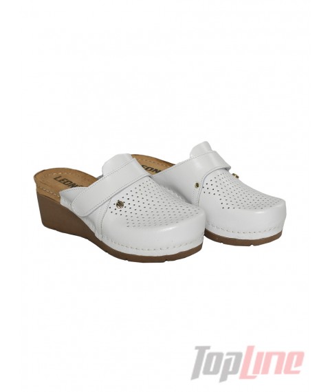 Medical women's slippers Clog Leon 1001 White