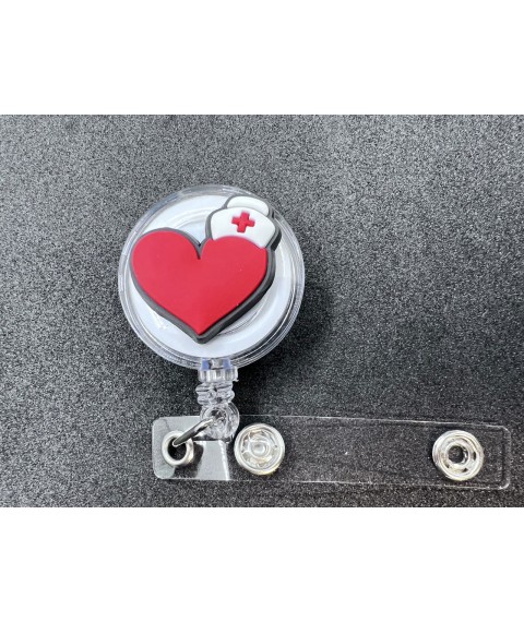 Telescopic badge holder (heart in a hat)